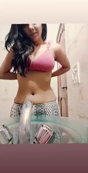 Sexy india boobs
