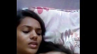 Srilankan leaked teen girl sucking