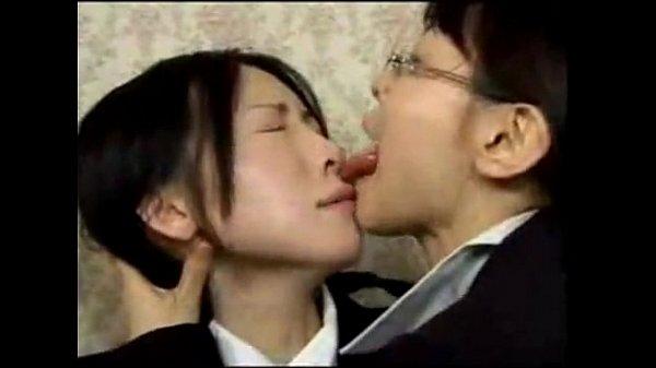 Dove reccomend extreme lesbian tongue kissing