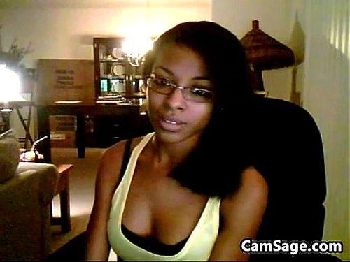 Nerdie black teen with glasses