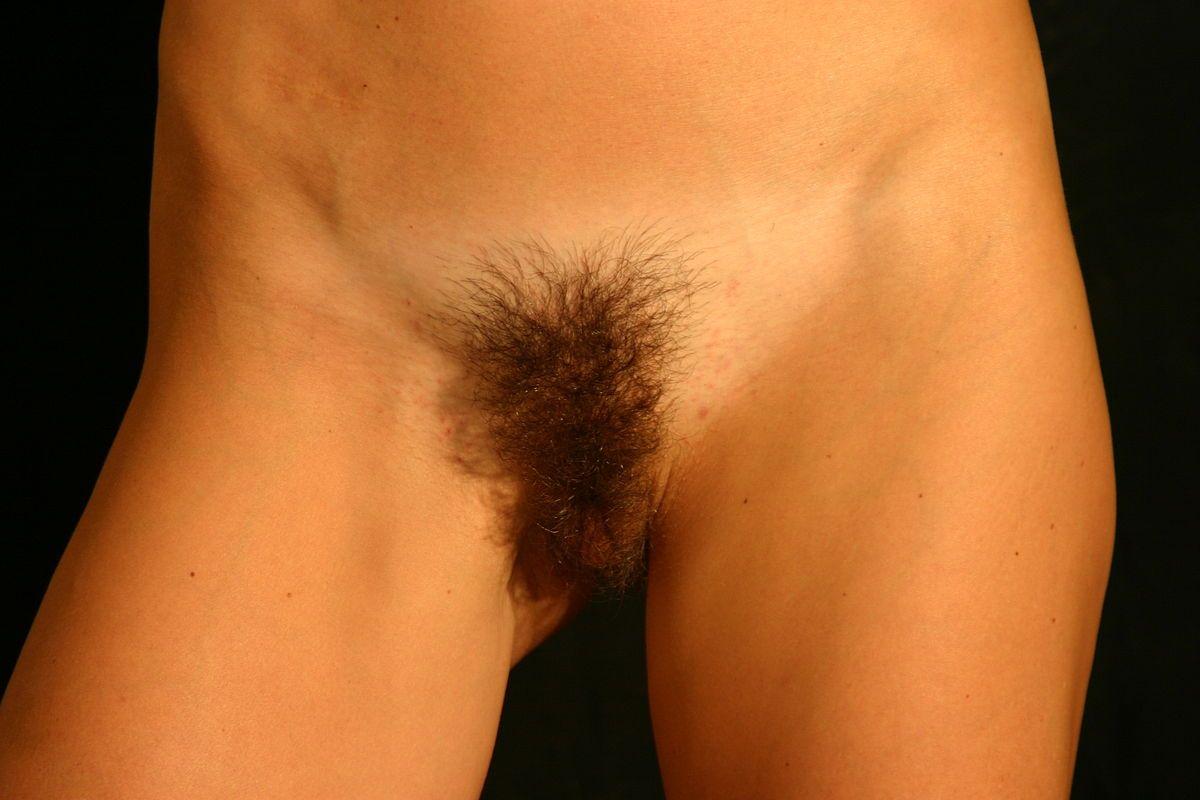Wife naked natural pubic hair image