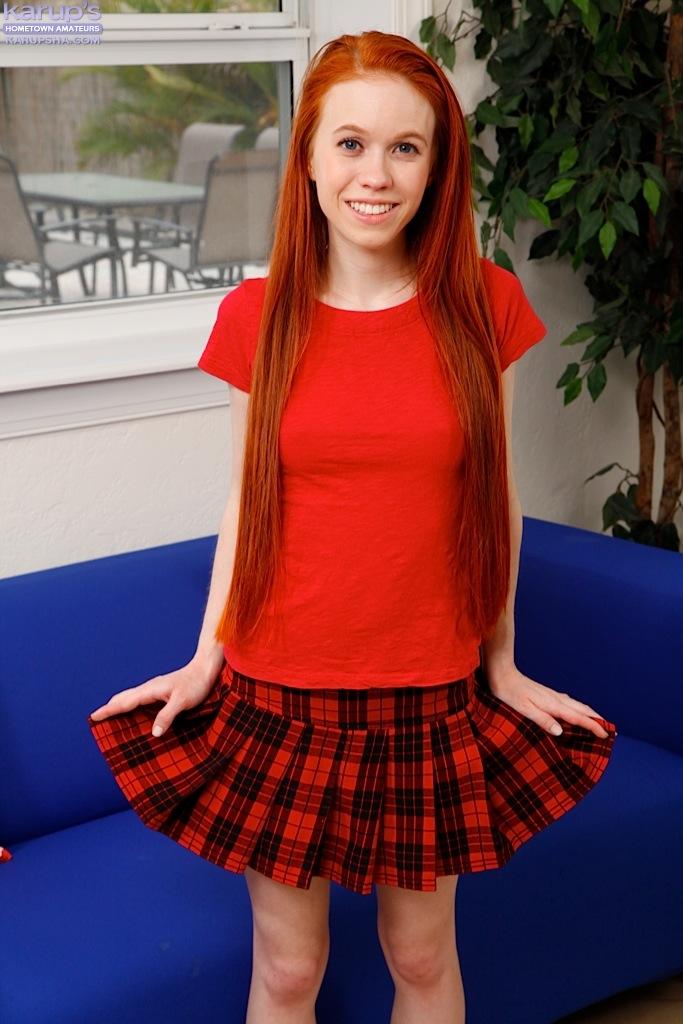 Mastadon reccomend Plaid skirt redhead