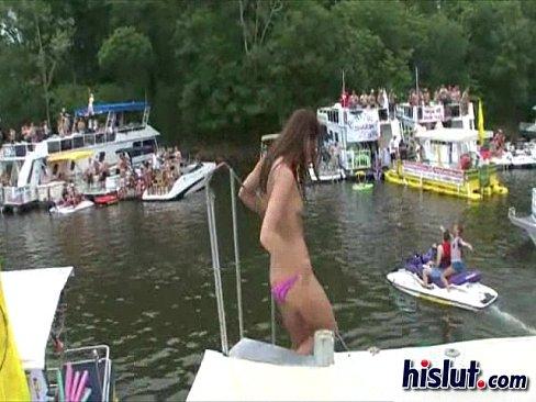 best of Pics Naked boat chicks