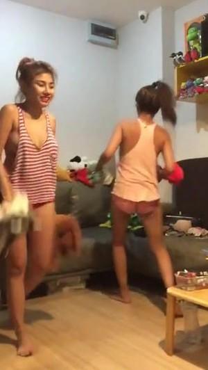 Platoon recommendet girl joy Asian dancing