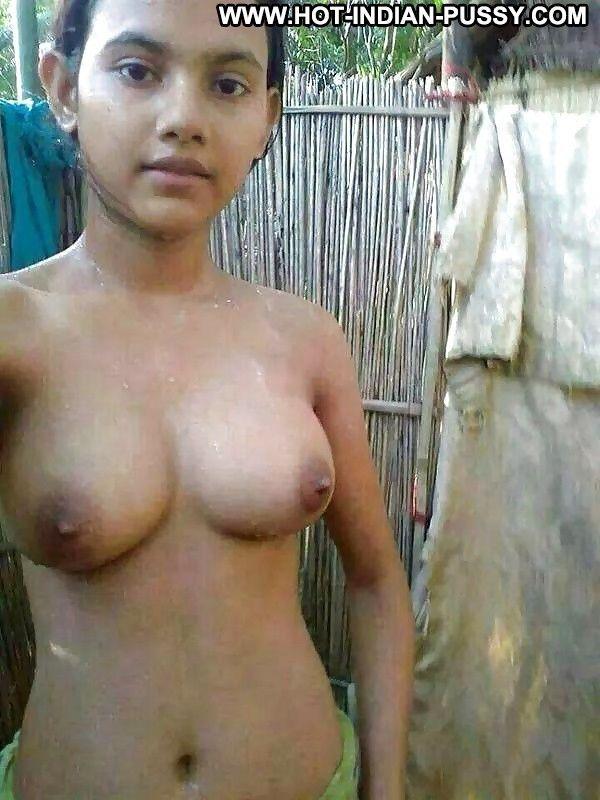 Hot teen girl nude