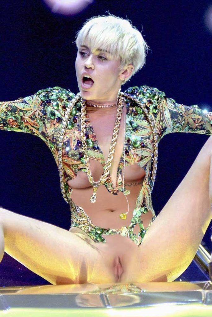 Cum On Miley Cyrus Naked