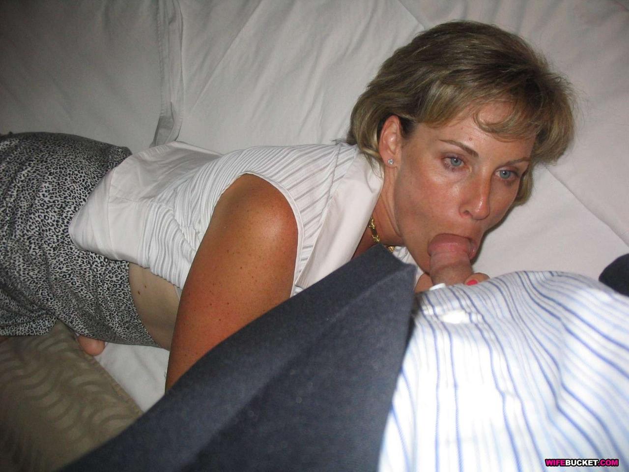 mature amateur submitted posted nude photos